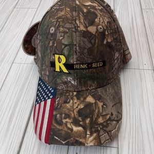Realtree Camouflage Embroidered American Flag Hat